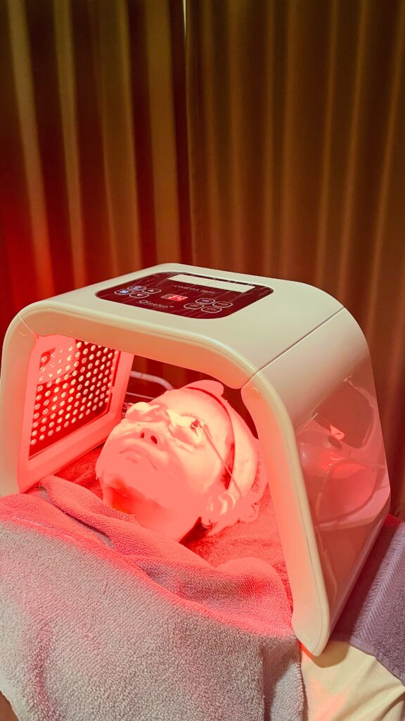 Sesi treatment aesthetic di Le' Immortale Clinic